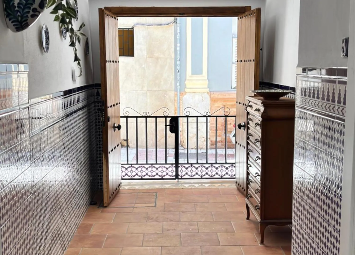 Shanti'S Andalusian Rooms Malaga Guest house